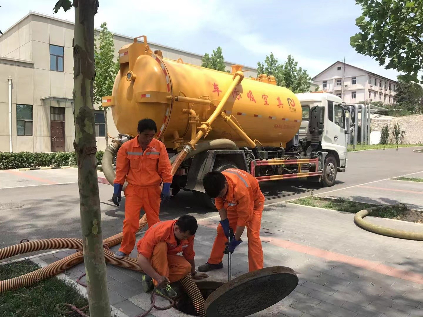 沈河化粪池清理与5-8吨吸粪车施工效率分析